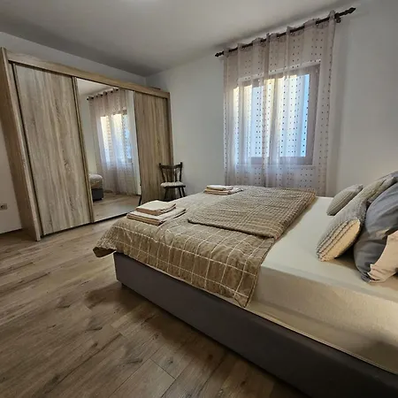 Comfortable Sara 2 With Free Parking Appartamento Pola